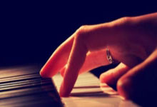 体坛名场面丨姆巴佩帽子戏法，皇马横扫曼城，挺进欧冠淘汰赛.